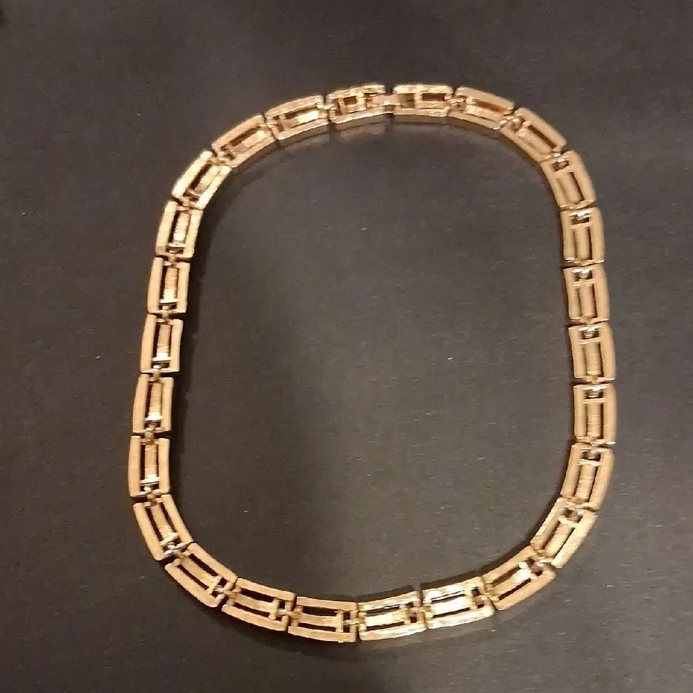 Napier 1980's  Gold Tone Brick Link Necklace Womens Excellent‎ Condition